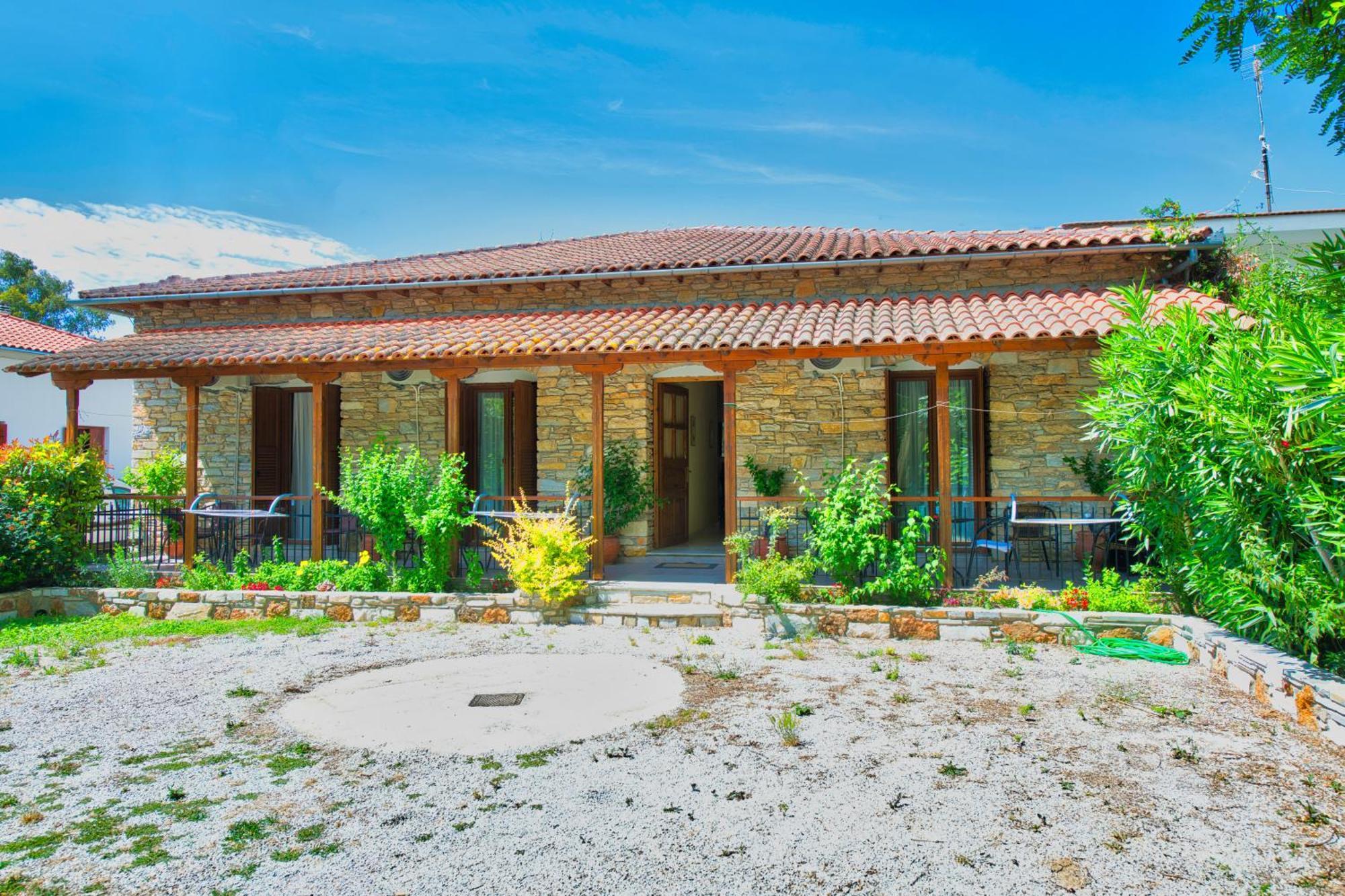 Naftilos Guest House Kala Nera Exterior photo