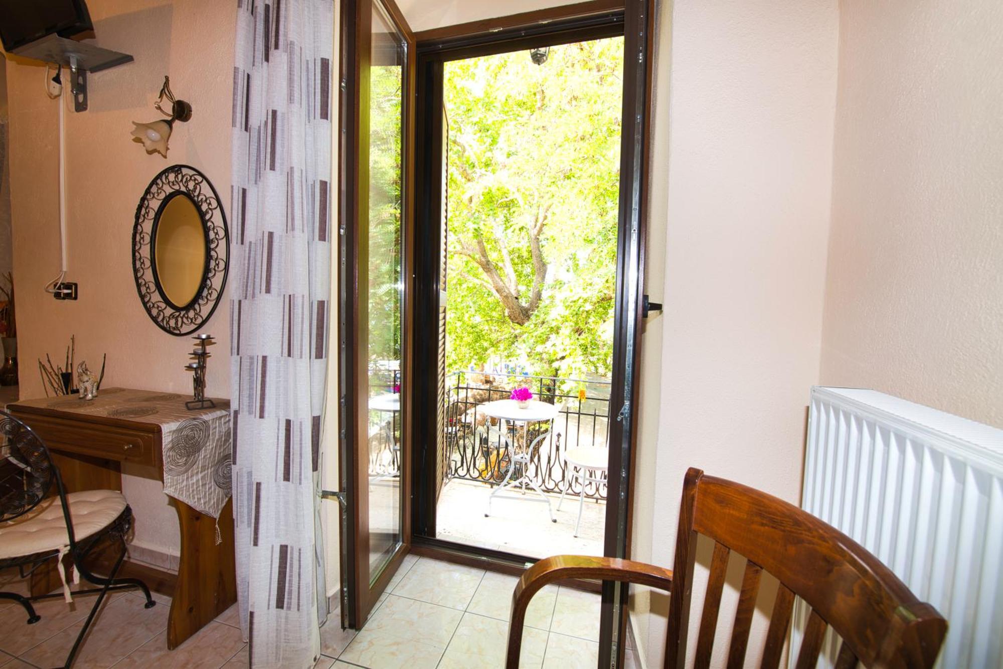 Naftilos Guest House Kala Nera Exterior photo